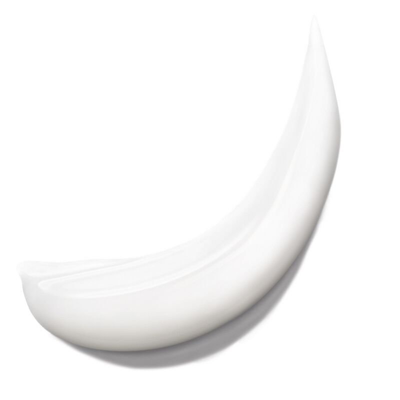 Redermic R Anti-Wrinkle Retinol Under Eye Cream texture