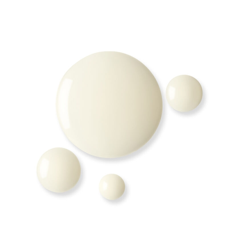 Retinol B3 Serum texture - hydrating anti ageing serum with pure retinol and Vitamin B3.