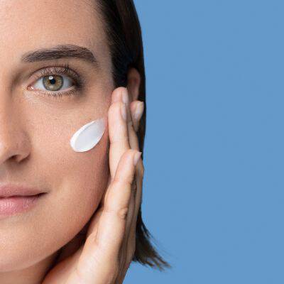 moisturise oily skin