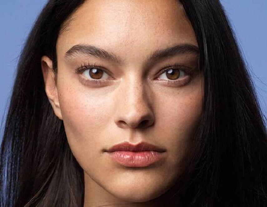 What Red Light Therapy Does for Your Skin – and How to Support Results with Skincare