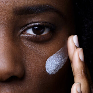 mix sunscreen with moisturiser