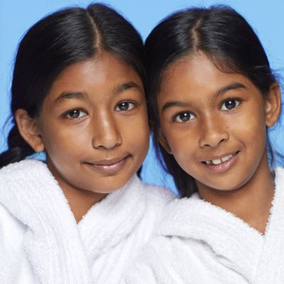 SKINCARE BY AGE GROUP: YOUR GUIDE