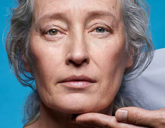 WHEN AND HOW TO APPLY RETINOL